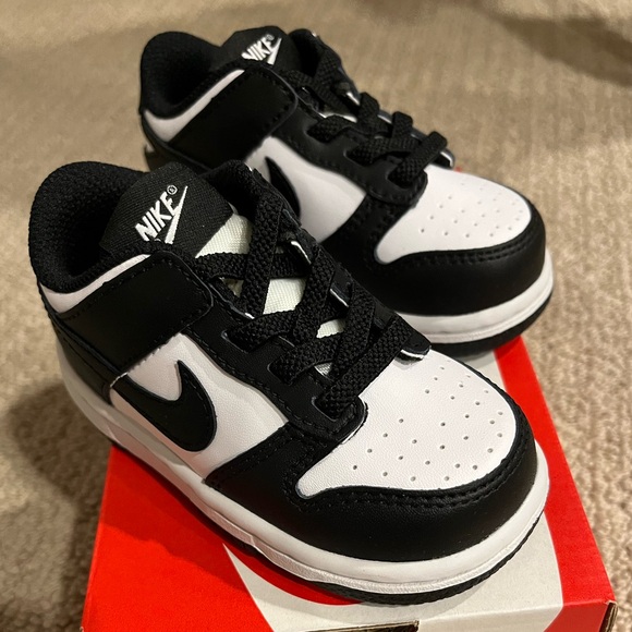 New! Black & white Nike dunk low size 6C - Picture 2 of 4